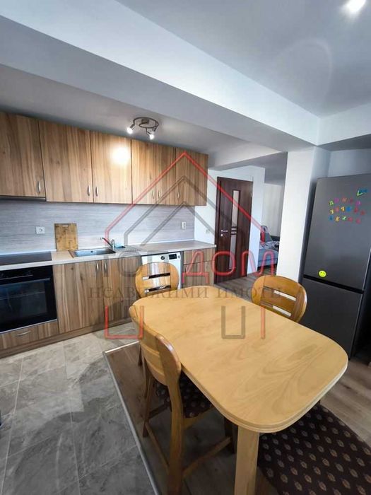 Продава се Тристаен апартамент в Варна, Колхозен пазар - 100 кв.м за 1650 €/кв.м - Снимка #1