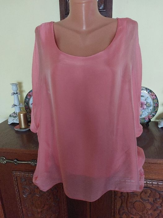 Bluza din matase naturala 100%, dublata cu maiou din vascoza si maneca model fluture