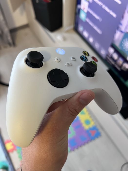 Xbox Series X 1Tb 2 manete