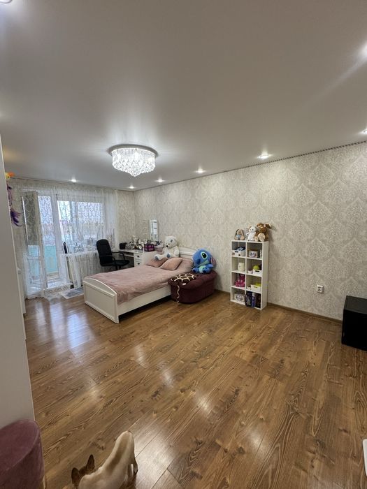 ПРОДАЁТСЯ 3-ком квартира в 5 мкр