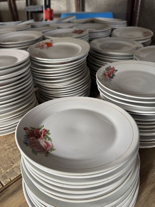 Tayyor biznes sotuvda stol stul pasuda komplekt