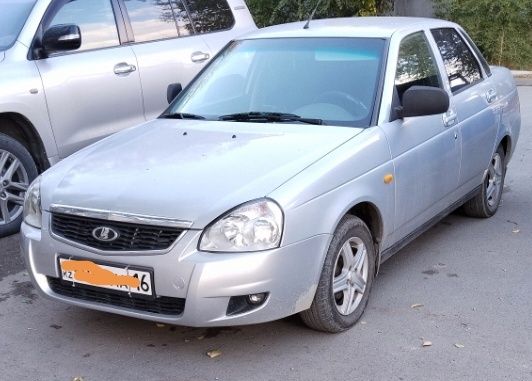 Продам PRiORA 2013 год