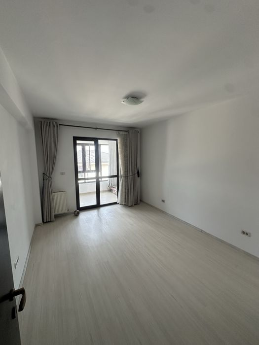 Proprietar vand apartament 6 camere dobroiesti caisului residence