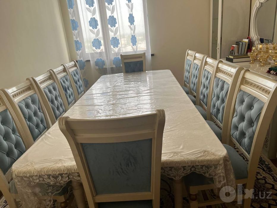 Stol ustul 12 tali holati yaxshi