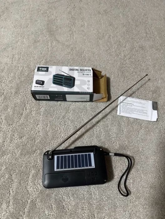 Mini Radio fm solar nou cu wi fi