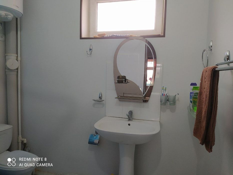 Uy sotiladi srochna,novostroyka, siz istagan narxda kelishtirib berami