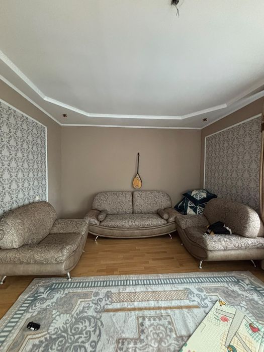 Диван , отлично состояние