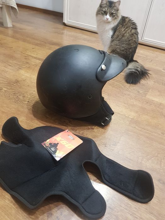 Шлем мотоциклетный черный