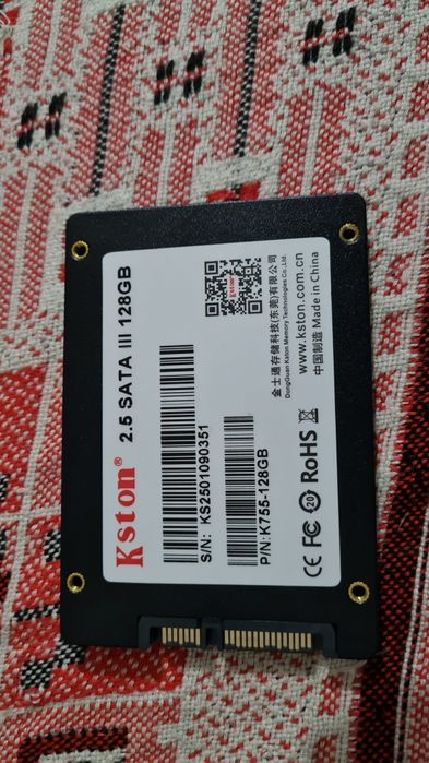 Ssd 128Gb,в хорошем состоянии.