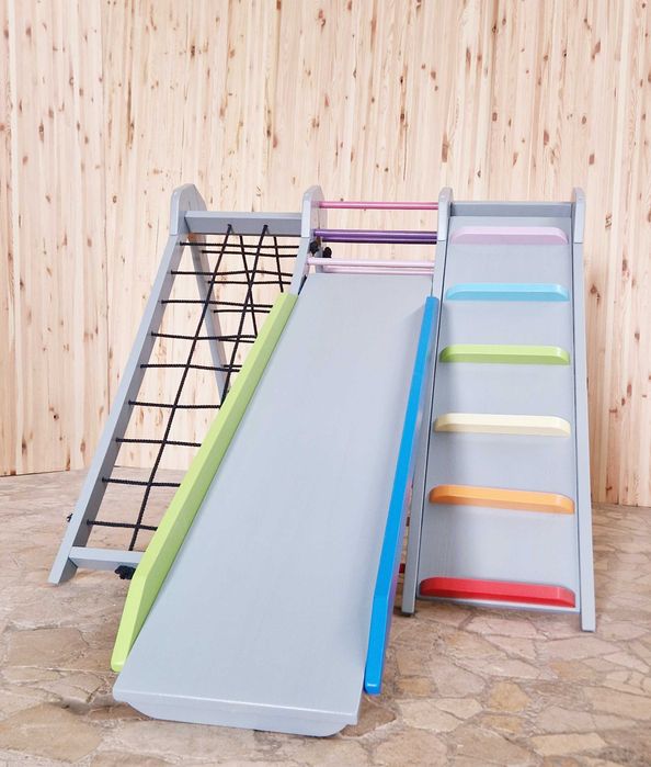 Triunghi Pikler triplu cu doi pereti de catarare, sfoara si tobogan