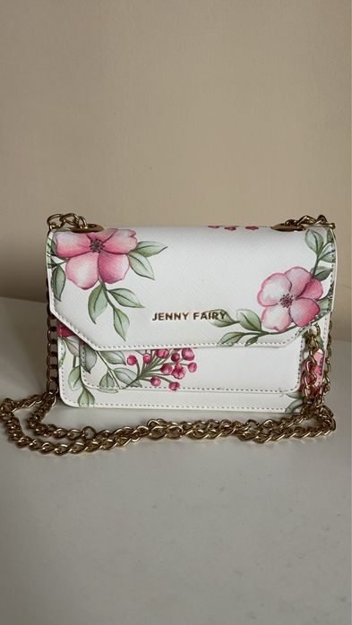 Нова дамска чанта с флорален мотив