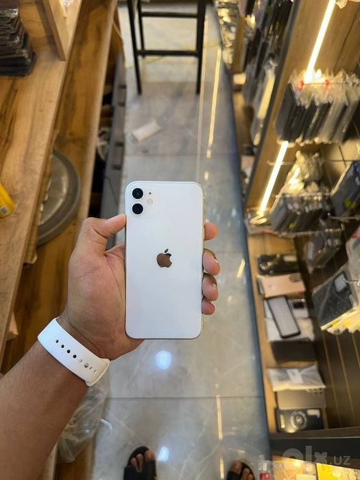 Iphone 11 ideal 81yomkst xotira64gb hech qayeri almashmagan ochilmgan