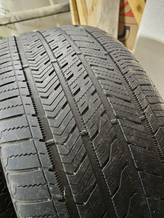 Гуми зимни Bridgestone 275/45/20