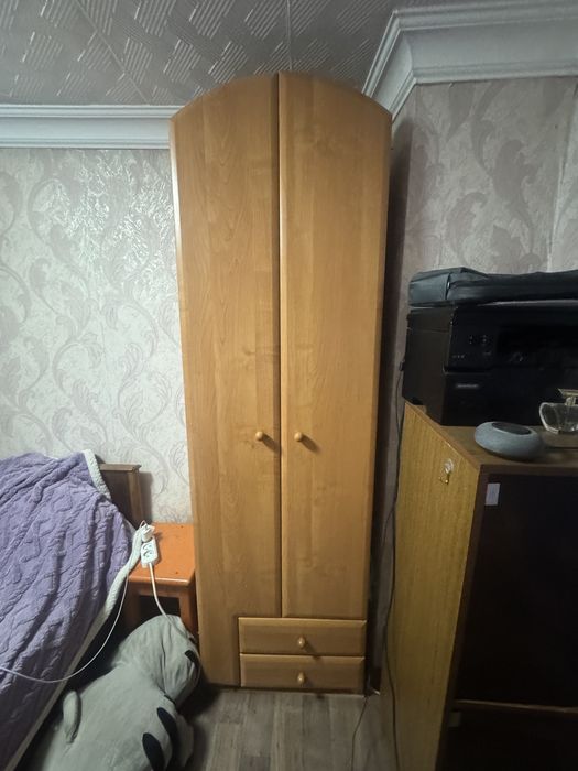 Шкаф шифонер в хорошем состоянии