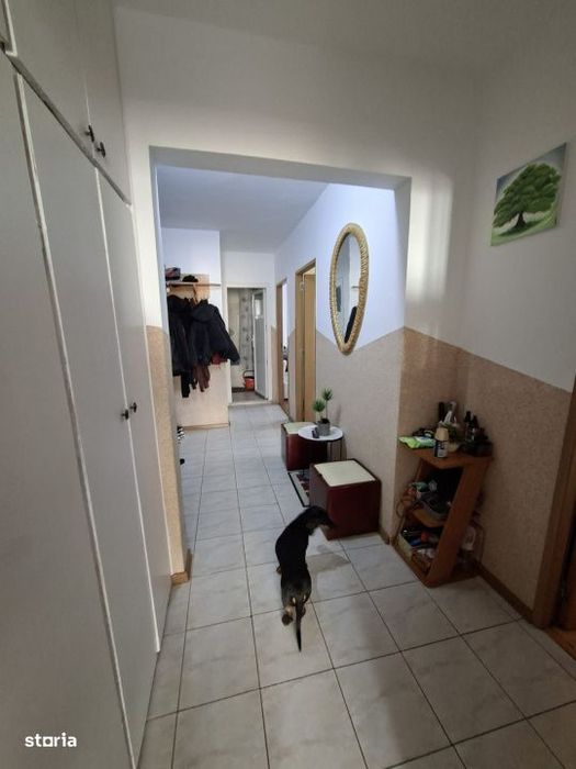 Apartament 3 camere, et. 2,  70 mp utili, Bd. Traian