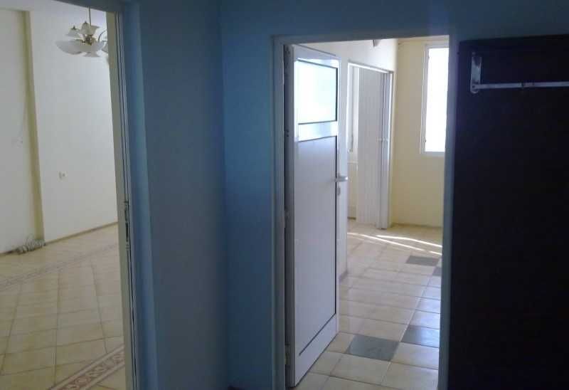 АПАРТАМЕНТ в гр. Сливен, бул.”Христо Ботев”, жил.блок №47