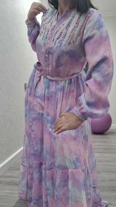 Продам новое шикарное платье, купила в Дубай, разм 44-48