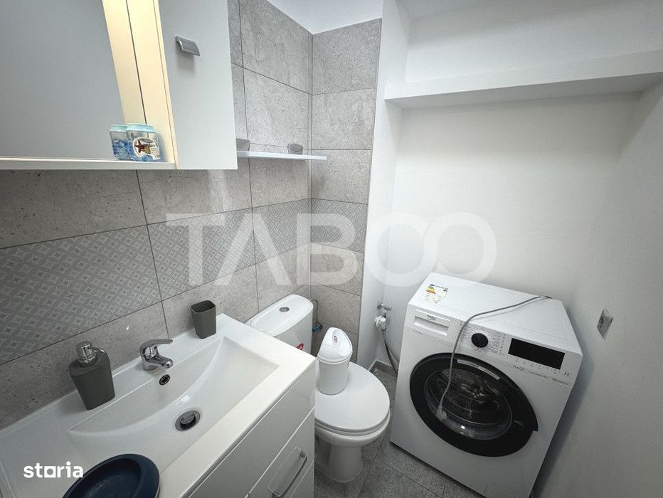 Apartament etaj 3 decomandat cu 3 camere 2 bai 2 balcoane Strand Sibiu