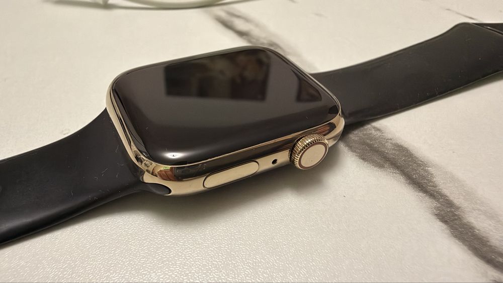 Apple watch seria 7 gps + e-sim