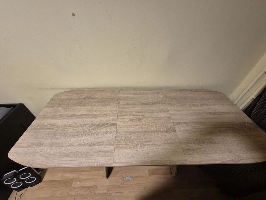 Masă living/bucătărie extensibilă