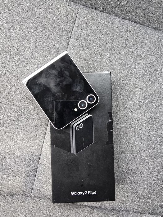 Samsung z flip 6