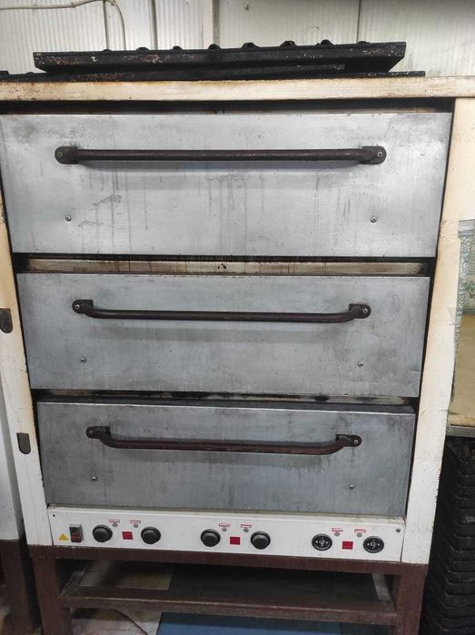 Продам печь хлебопекарную Подовую