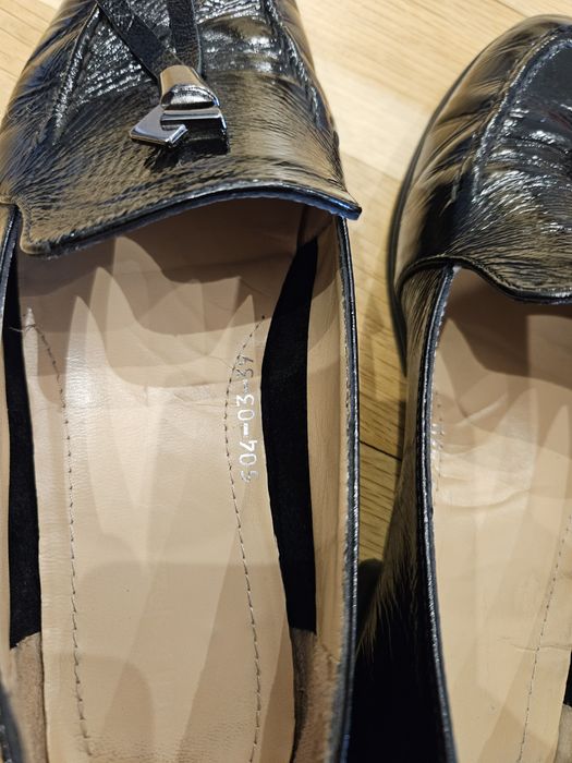 Дамски лачени обувки естествена кожа