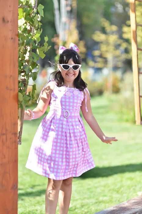 Rochie rochita BARBIE roz NOUA 6- 10 ani