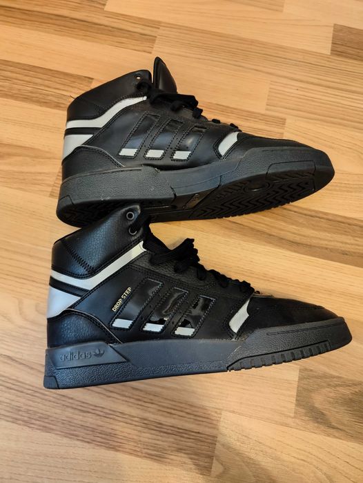 Adidasi Adidas nr 44 noi