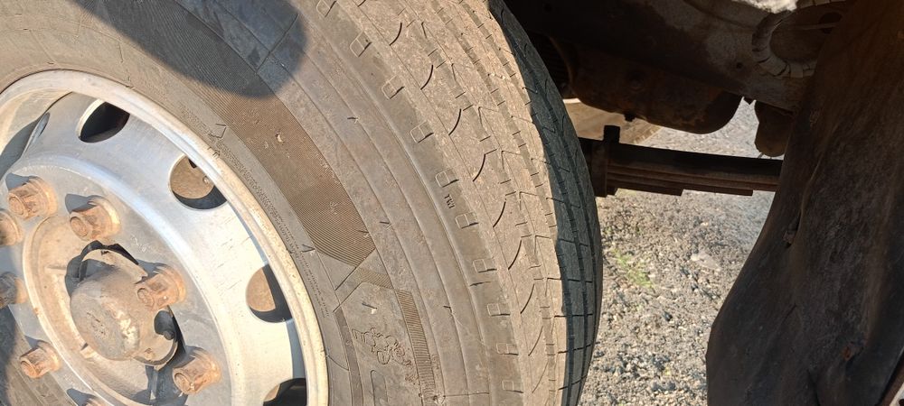 Самосвал Донг Фенг