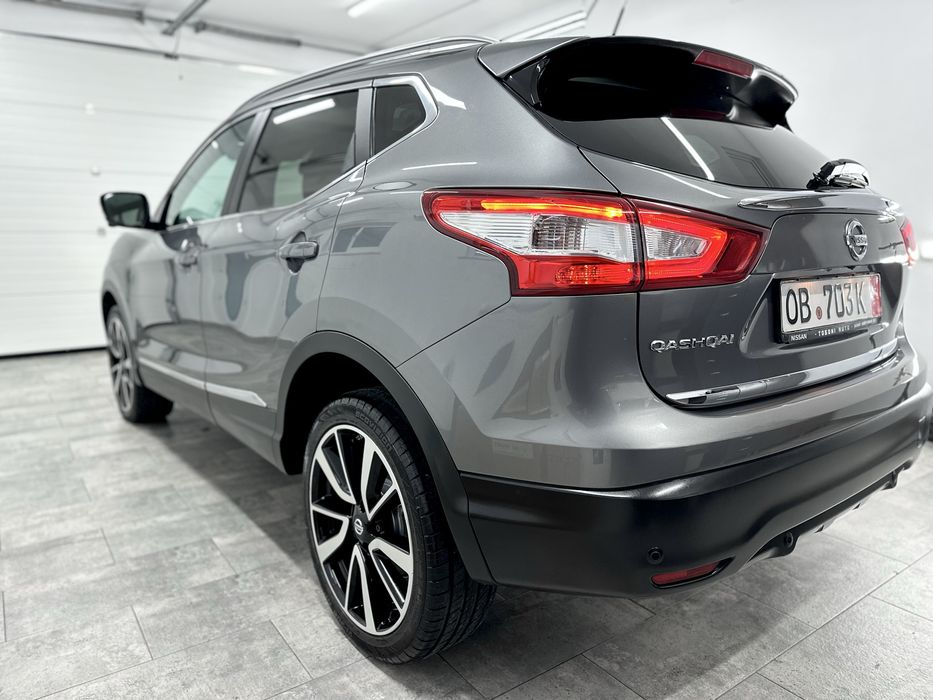 Nissan Qashqai Tekna 4x4 Panorama, Keyless, LineAssist, Camera360!