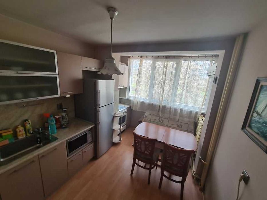 Дава се под наем Двустаен апартамент в Бургас, Славейков - 62 кв.м за 357 € - Снимка #4