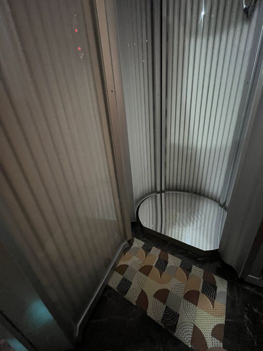 Aparate de bronzat Verticale Sunvision si Megasun!