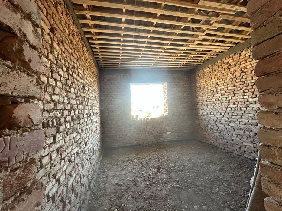 Продам большой дом в городе