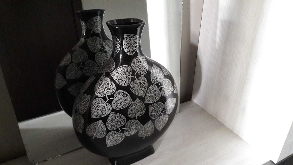 Порцелан , вази ,съдове декорация