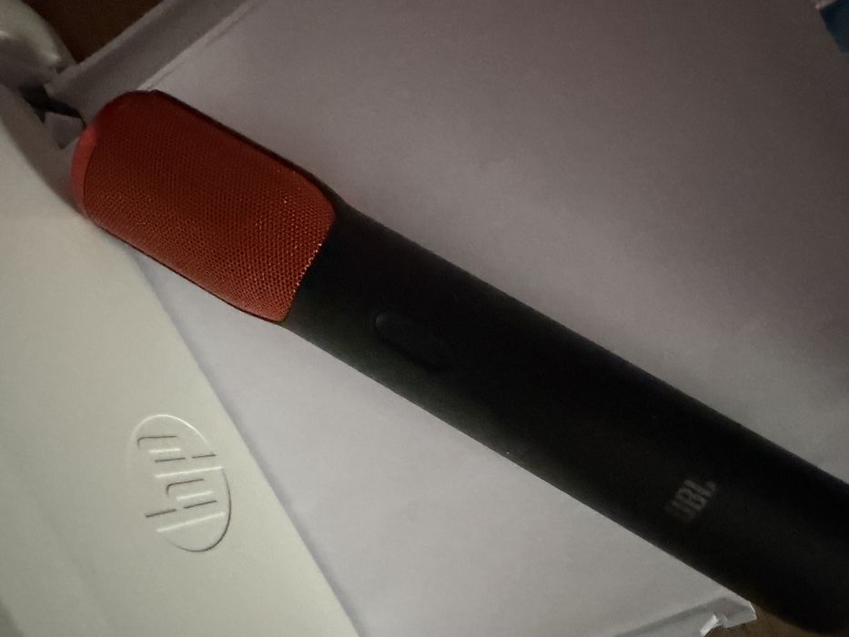 Boxă JBL PartyBox 100 + microfon wireless original – stare excelentă