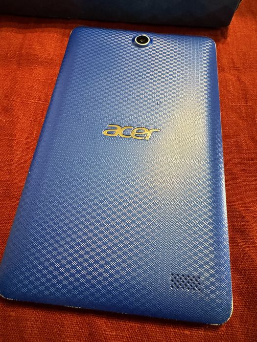 Таблет Acer Iconia One 8 за части