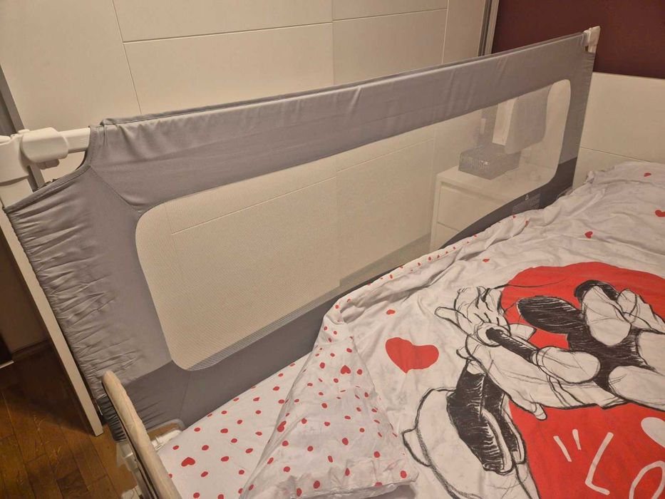 Преграда за легло