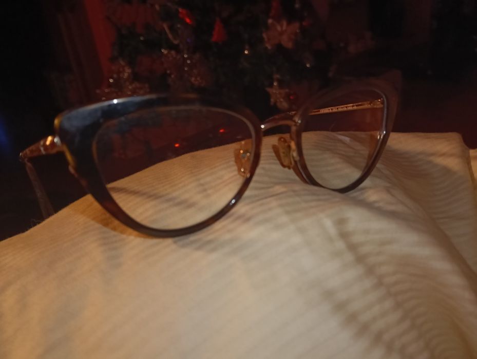 Vând rama TomFord original