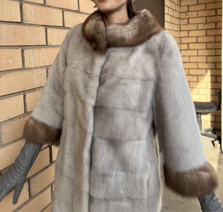 Норковая шуба вместе с шапкой!