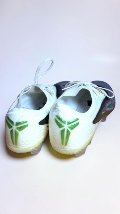 Ghete de fotbal Kobe Phantom 6 Low Elite SE FG ( 40.5 )