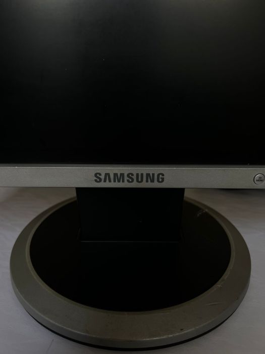 Монитор самсунг