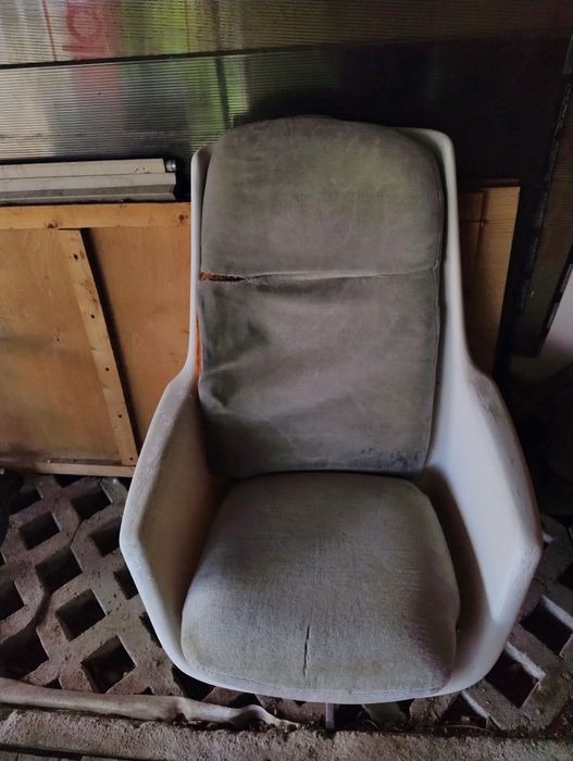 Продавам 4бр столове