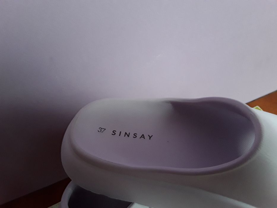 Vând Papucii Sinsay Mărimea 37