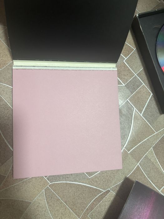 Книги/манги/альбом к поп