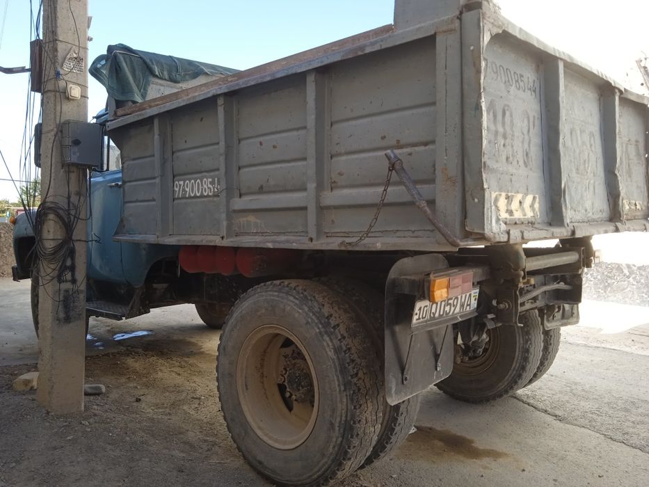 Вивоз строймусор . Зил самосвал