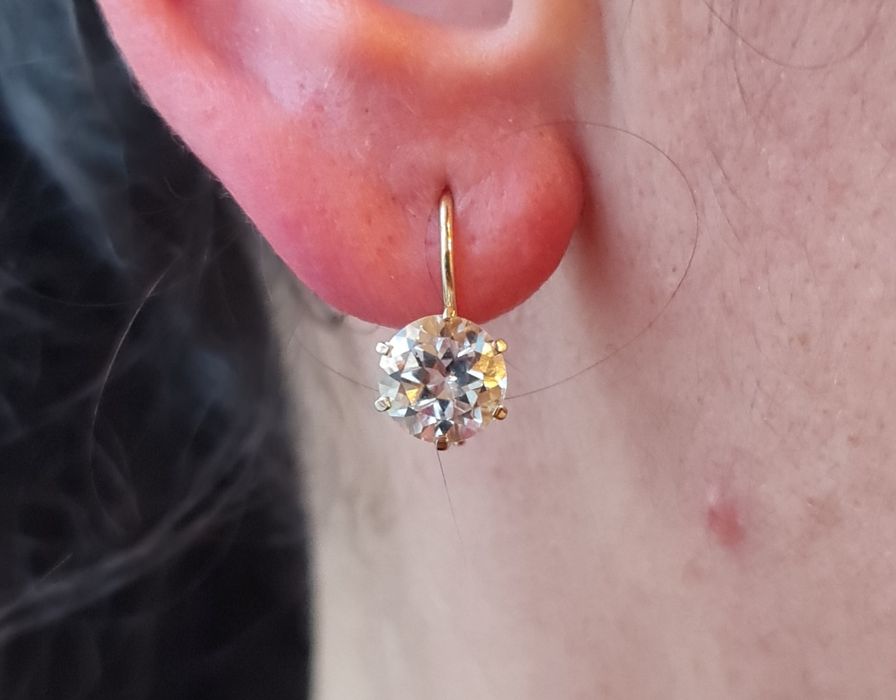 Cercei din aur 14 k cu topaz natural creat manual