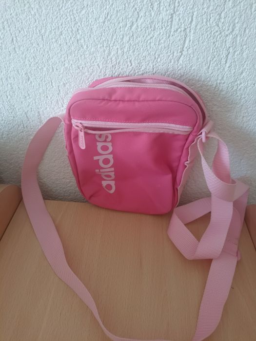 Чантичка за документи adidas LINEAR ORGANIZER GRAPHIC