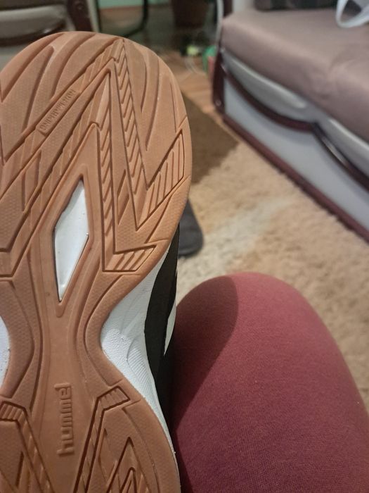 Adidasi Hummel nr 38