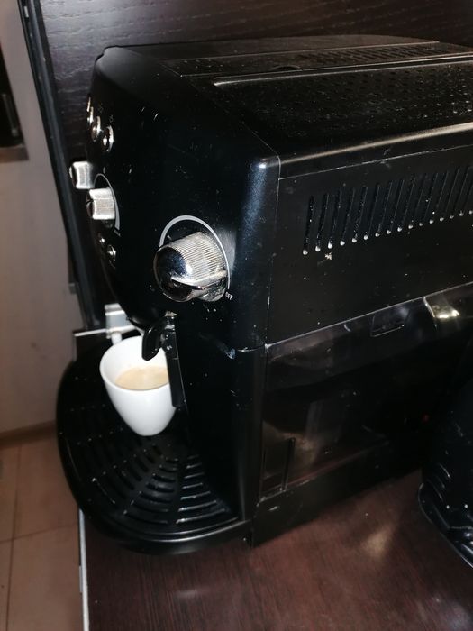 Кафе машина Delonghi Magnifica